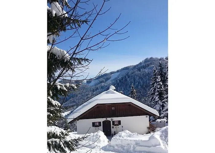 The Karl Anton Huette Nyaraló *