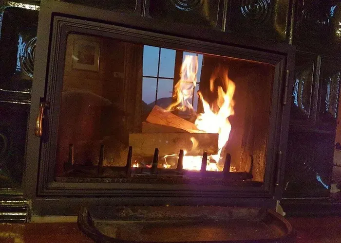 The Karl Anton Huette *